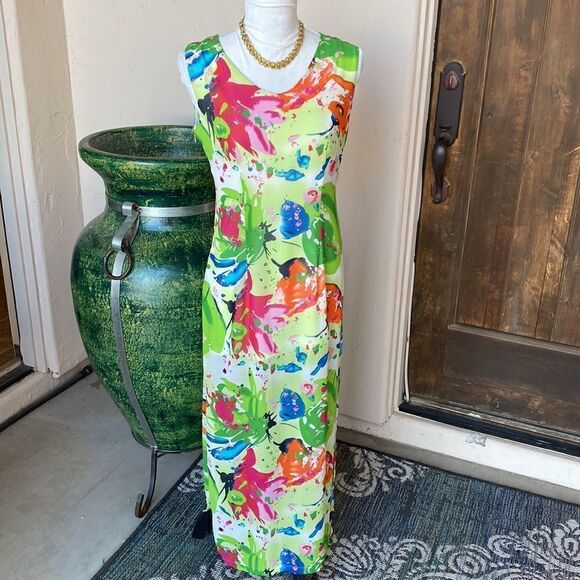 Size med bright water color print maxi dress - Picture 2 of 11